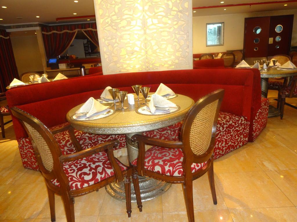 Hotel Ohris Banjara à Haïdarabad Extérieur photo