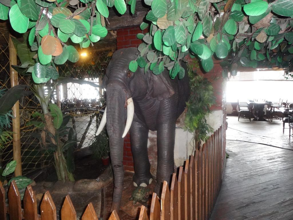 Hotel Ohris Banjara à Haïdarabad Extérieur photo